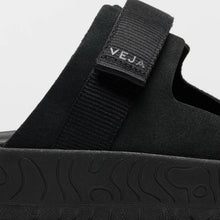 Load image into Gallery viewer, Arpoador Suede Sandals - Full Black