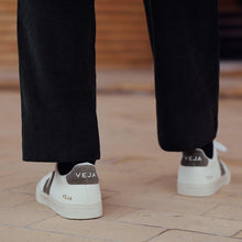 Load image into Gallery viewer, Campo Leather Sneakers
