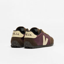 Load image into Gallery viewer, GT Nolyn Sneakers - Amarante Butter