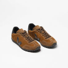 Load image into Gallery viewer, GT Suede Cognac Black Sneakers