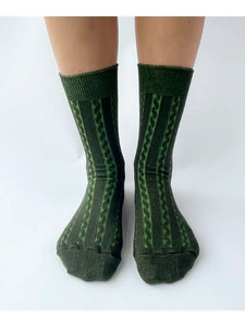 Cable Knit Dress Socks