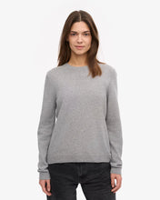 Load image into Gallery viewer, Women's Light Merino Wool Crew Sweater