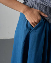 Load image into Gallery viewer, Wander Midi Skirt