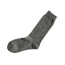 Load image into Gallery viewer, Nishiguchi Kutsushita, Cashmere, Made in Japan, Ethically Produced, Socks, Cozy, Charcoal, Grey