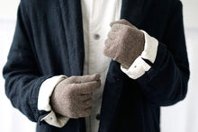Load image into Gallery viewer, Nishiguchi Kutsushita, Merino, Made in Japan, Ethically Produced, Gloves